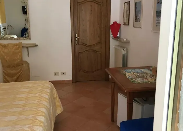 La Mammola Позитано